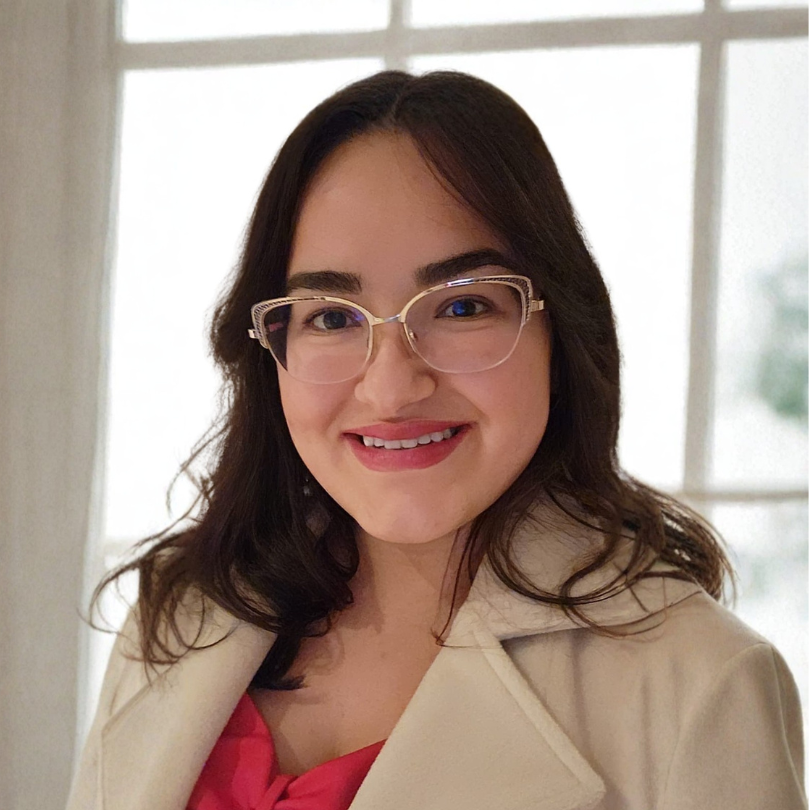 Porträt von Ana Luiza, Pädagogin, Leserin des Buches „Liebe – Die Grundlage für alles“ von Mari Hoffmann