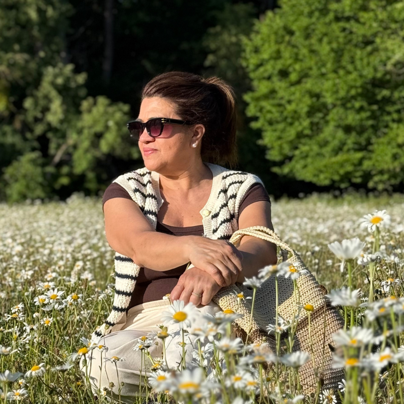 Porträt von Jozy Reese, Krankenschwester, Leserin des Buches „Liebe – Die Grundlage für alles“ von Mari Hoffmann